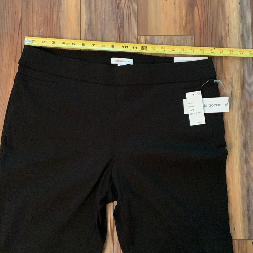 NWT Liz Claiborne Lisa Straight Leg Mid-Rise Pull-On Pants Size 18P Short - Picture 11 of 11